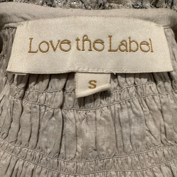 NWOT Love the Label Meredith Smocked Metallic Top Sz S Sabina Lurex Print - Picture 10 of 12